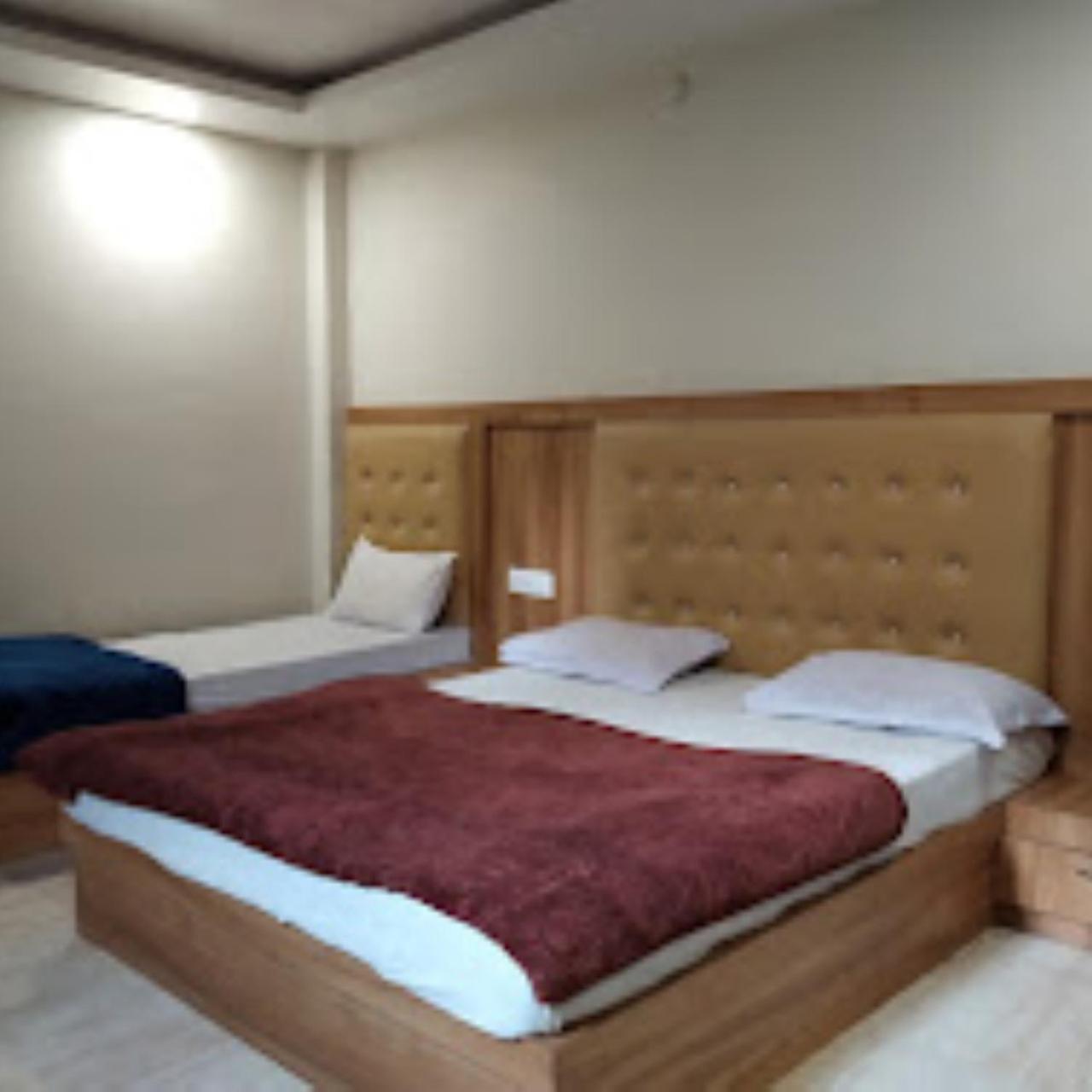 New Kumar Hotel & Banquet Лакхнау Экстерьер фото