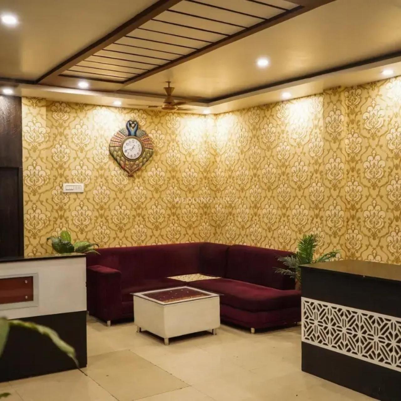 New Kumar Hotel & Banquet Лакхнау Экстерьер фото