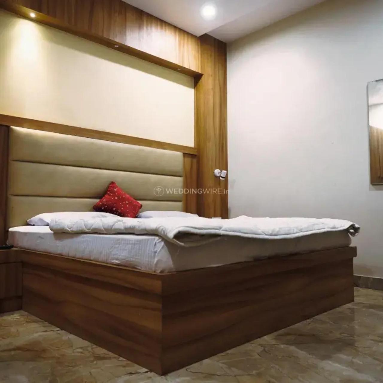 New Kumar Hotel & Banquet Лакхнау Экстерьер фото